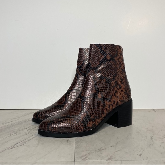 New! Treasure and Bond Farrah Studded Snakeskin Faux Leather Bootie 5 1/2 - Picture 16 of 16